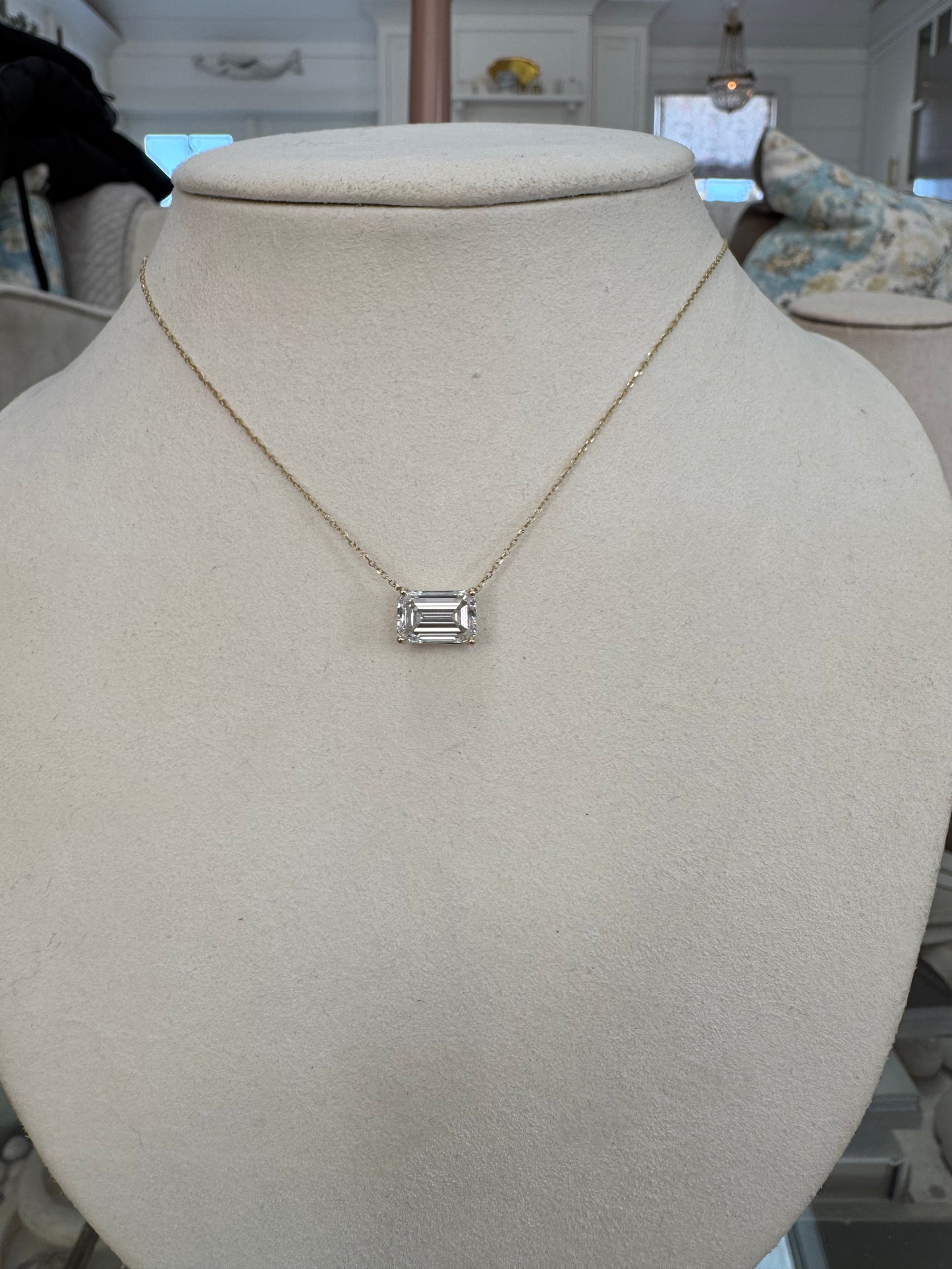 Pure Light Diamond Necklace